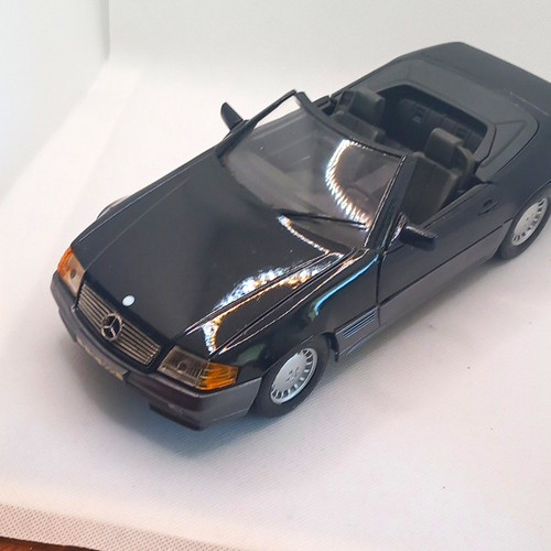 Maisto mercedes benz - 1/8, mercedes-benz