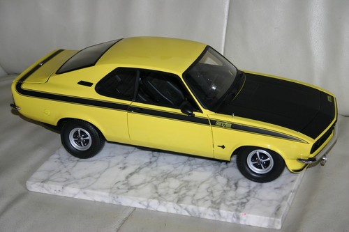 Hachette opel manta 1 8 - gt/e, 1:8